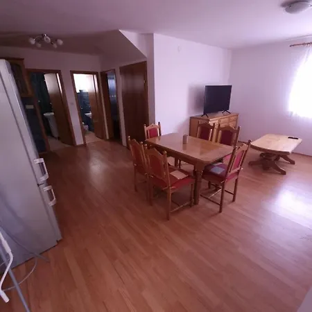Apartment Zoretic Malinska